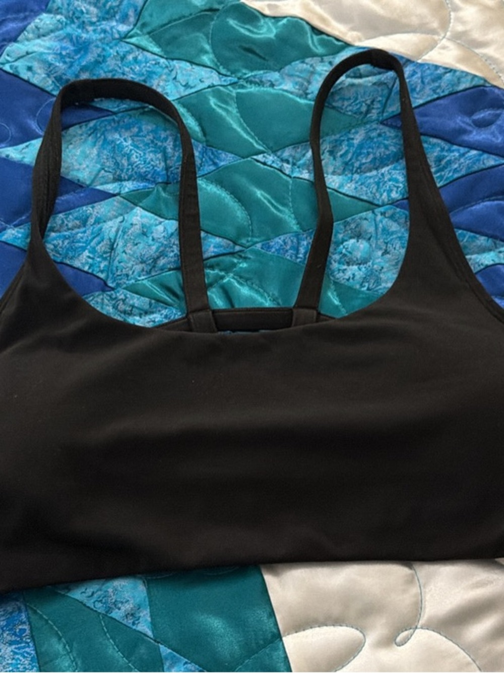 VUORI WOMANS BUNDLE XL YOSEMITE STRAPPY BRALETTE & HALO 1/2 ZIP. 🖤 - Picture 4 of 6